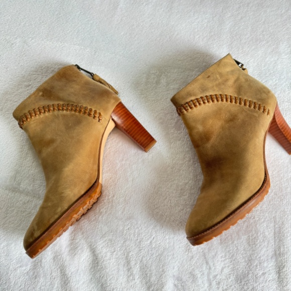 Johnson & Murphy Tan Booties Size 8.5 - Picture 2 of 8